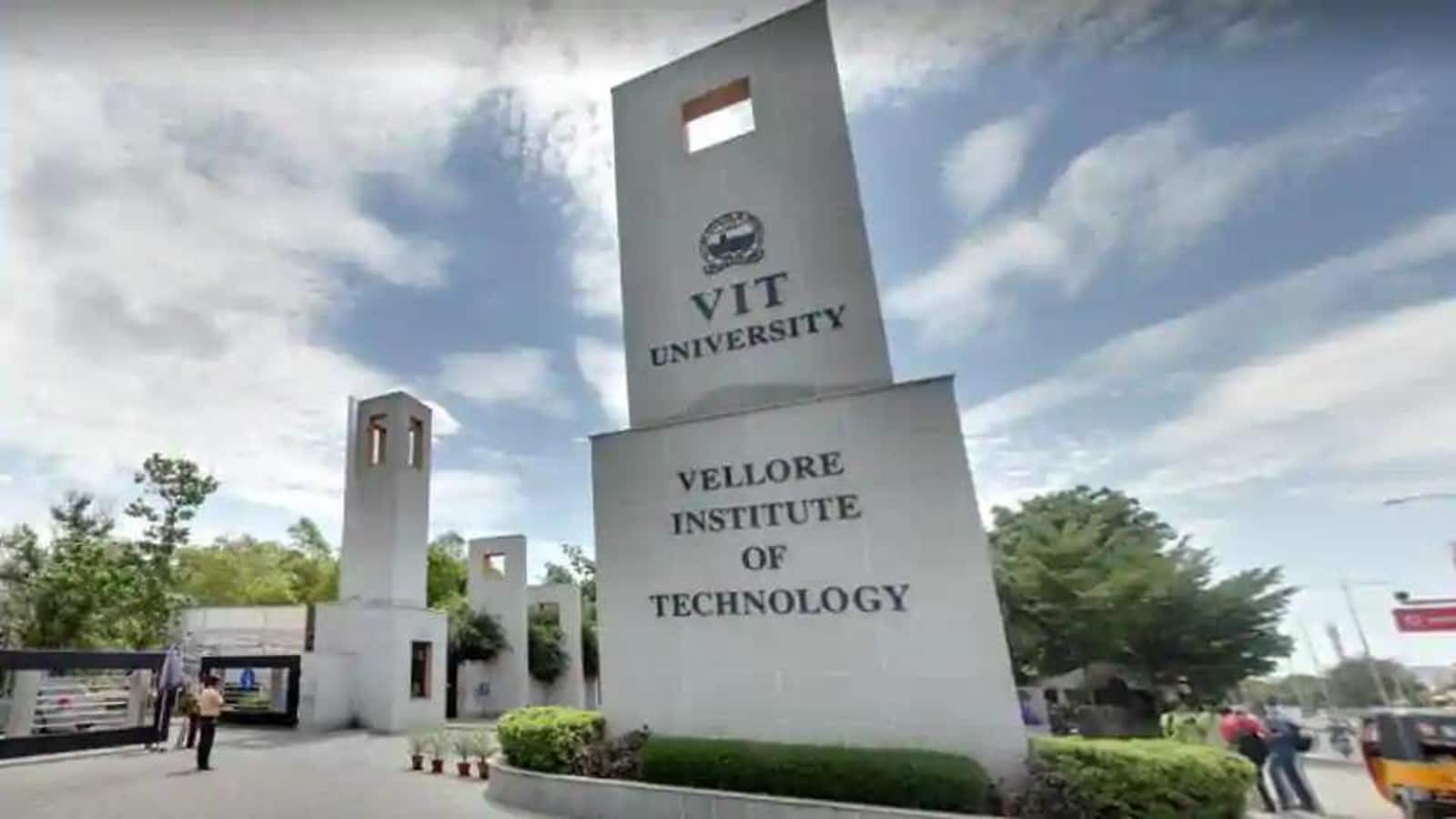 Vellore Institute of Technology Engineering Entrance Examination University  VITMEE Exam Education, student, text, people, logo png | PNGWing