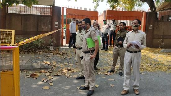 Police team at the scene of crime, in Andrews Ganj, New Delhi, on Wednesday, March 10. (Photo: Sourced) Police team at the scene of crime, in Andrews Ganj, New Delhi, on Wednesday, March 10. (Photo: Sourced)