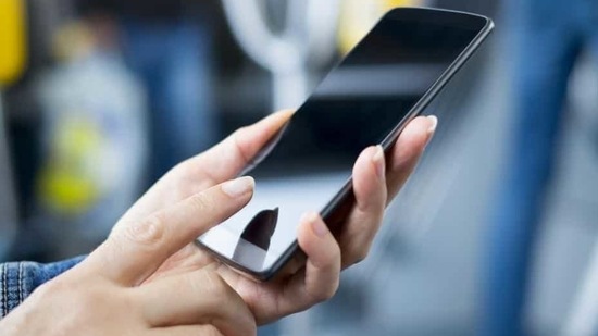 Experts say the Temporary Suspension of Telecom Services (Public Emergency or Public Safety) Rules meant internet shutdowns could be carried out in a more organised manner, but they raised concerns over arbitrary censorship.(Getty Images/iStockphoto)