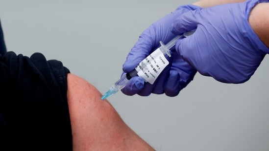 Since January 16, when the campaign began, 26 million doses have been administered. (AFP) Since January 16, when the campaign began, 26 million doses have been administered. (AFP)