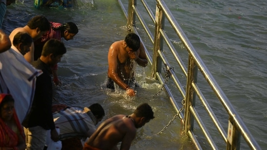 Hindu devotees take a holy dip in the waters of the River Ganges on the Shahi Snan on the occasion of Maha Shivratri during the ongoing Kumbh Mela festival in Haridwar. (AFP Photo ) Hindu devotees take a holy dip in the waters of the River Ganges on the Shahi Snan on the occasion of Maha Shivratri during the ongoing Kumbh Mela festival in Haridwar. (AFP Photo )