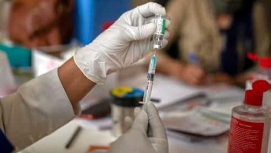 With Thursday’s addition, the total number infections in Delhi stands at 642,439, while three new deaths pushed the death toll to 10,934, according to the Delhi’s government’s Covid-19 bulletin. (AP) With Thursday’s addition, the total number infections in Delhi stands at 642,439, while three new deaths pushed the death toll to 10,934, according to the Delhi’s government’s Covid-19 bulletin. (AP)