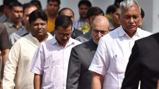 Delhi Assembly speaker Ram Niwas Goel (R), Lieutenant Governor of Delhi Anil Baijal (C) and Chief Minister of Delhi Arvind Kejriwal arrive for the Legislative Assembly at Delhi Vidhan Sabha on Friday. (Raj K Raj / HT Photo) Delhi Assembly speaker Ram Niwas Goel (R), Lieutenant Governor of Delhi Anil Baijal (C) and Chief Minister of Delhi Arvind Kejriwal arrive for the Legislative Assembly at Delhi Vidhan Sabha on Friday. (Raj K Raj / HT Photo)