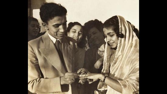 Ebrahim Alkazi weds Roshen, October 1946. (Image courtesy Alkazi Theatre Archives) Ebrahim Alkazi weds Roshen, October 1946. (Image courtesy Alkazi Theatre Archives)