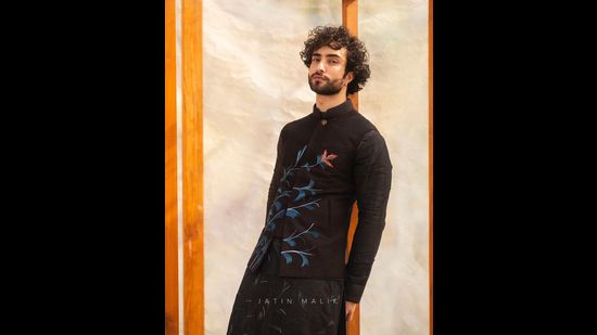 A model sports a bespoke look (Photo: Instagram/JatinMalikCouture) A model sports a bespoke look (Photo: Instagram/JatinMalikCouture)