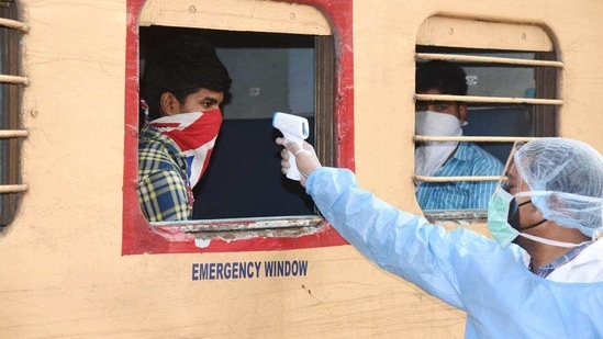 Kerala reported less than 2,000 daily new cases on March 8 (1,412 cases), as per official data. (HT Photo) Kerala reported less than 2,000 daily new cases on March 8 (1,412 cases), as per official data. (HT Photo)