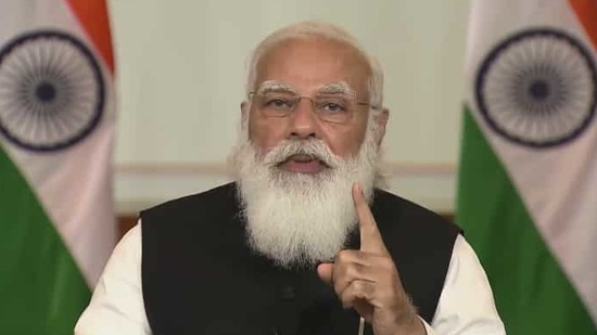 Paying tribute to Gandhi and other freedom fighters, the PM said: “I bow to the feet of all the great personalities who participated in India’s freedom struggle and have led the country.” Paying tribute to Gandhi and other freedom fighters, the PM said: “I bow to the feet of all the great personalities who participated in India’s freedom struggle and have led the country.”