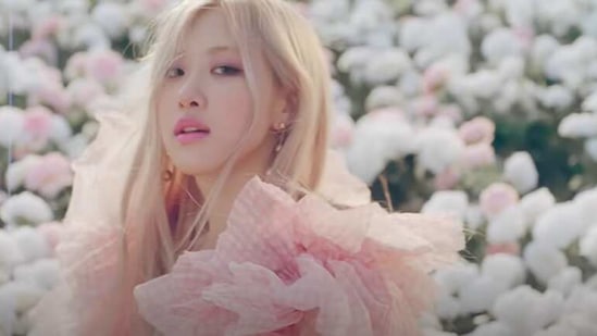 On The Ground MV: BLACKPINK member Rosé makes her solo debut with ...