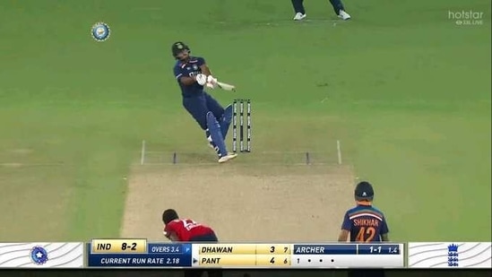 Rishabh Pant reverse-flicks Jofra Archer for a six in the first India vs England T20I(Screengrab)