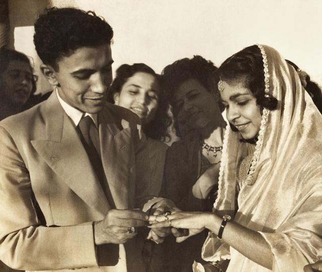Ebrahim Alkazi weds Roshen, October 1946. (Image courtesy Alkazi Theatre Archives) Ebrahim Alkazi weds Roshen, October 1946. (Image courtesy Alkazi Theatre Archives)