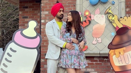 Diljit Dosanjh cradles Shehnaaz Gill's baby bump in new pics from Honsla  Rakh, fans react