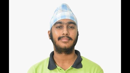Despite scoring 100 percentile, Guramrit Singh, a Class 12 student of Bhavan Vidyalaya, Sector 27, Chandigarh, wants to take the JEE Main again to prepare better for the JEE Advanced. (HT Photo) Despite scoring 100 percentile, Guramrit Singh, a Class 12 student of Bhavan Vidyalaya, Sector 27, Chandigarh, wants to take the JEE Main again to prepare better for the JEE Advanced. (HT Photo)