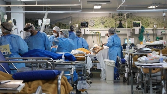 Within the same period of time, the death toll from the coronavirus in Brazil has increased by 2,216 to 275,105 people. (Representative Image) (AFP)