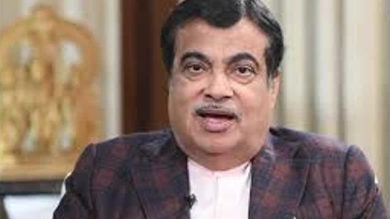 Be a Road Hero, says Union Minister Nitin Gadkari