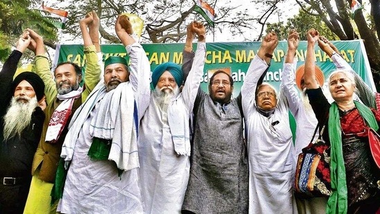 From left: Swaraj India national president Yogendra Yadav, Bharatiya Kisan Union spokesperson Rakesh Tikait, along with others, during a kisan mahapanchayat in Kolkata on Saturday. (PTI) From left: Swaraj India national president Yogendra Yadav, Bharatiya Kisan Union spokesperson Rakesh Tikait, along with others, during a kisan mahapanchayat in Kolkata on Saturday. (PTI)