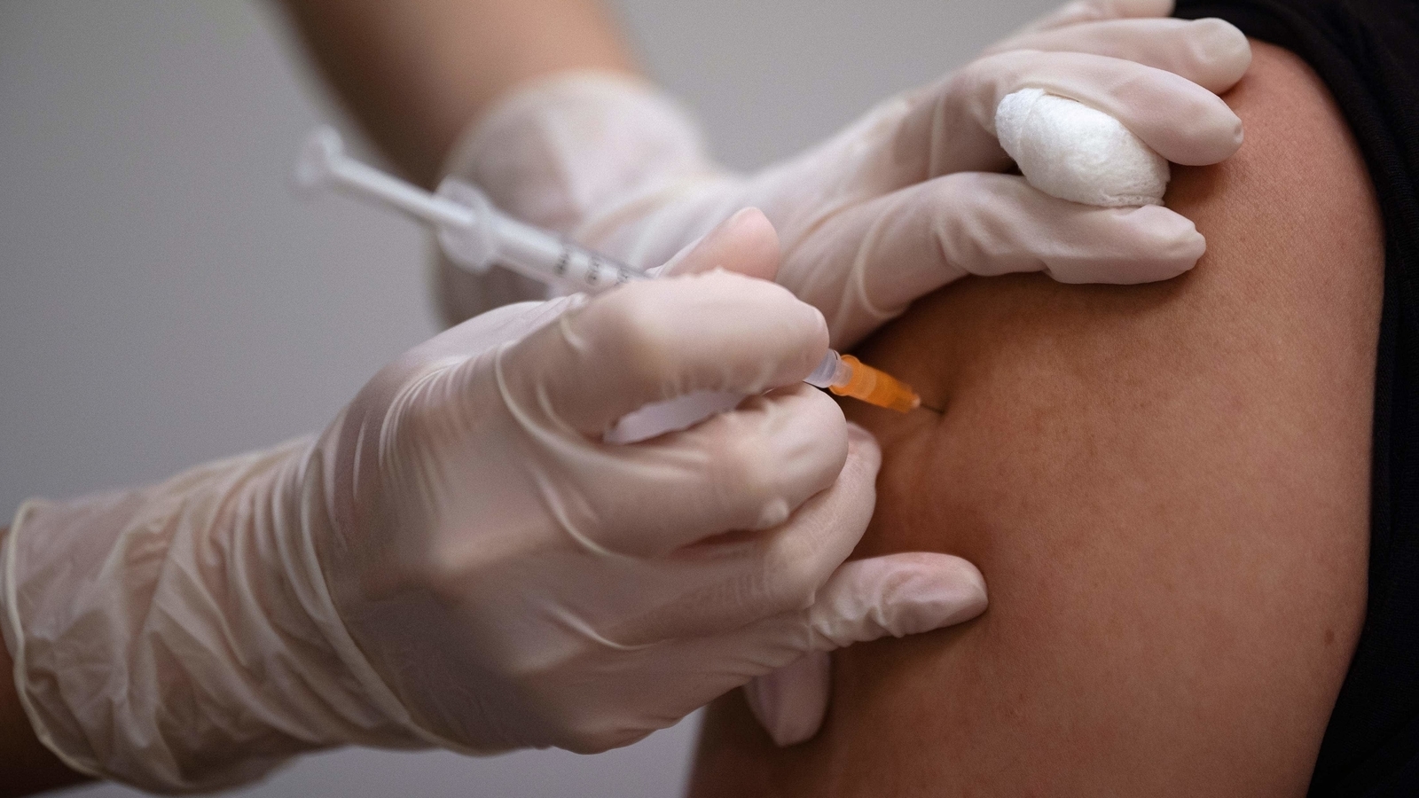 Ngo helps those living in homeless shelters in capital register for vaccine jabs