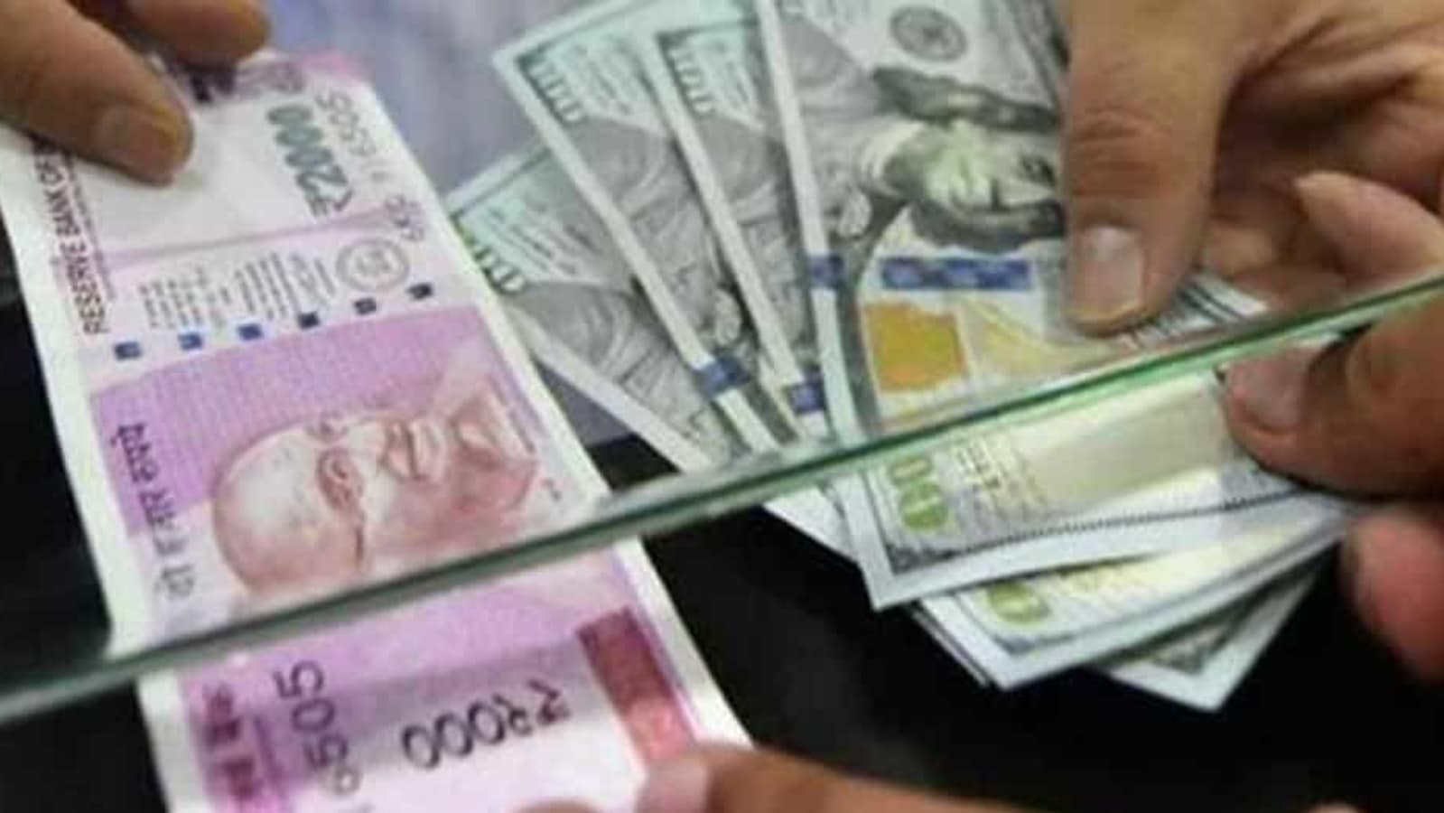 India'S Foreign Exchange Reserves World'S Fourth Largest After Surpassing  Russia - Hindustan Times