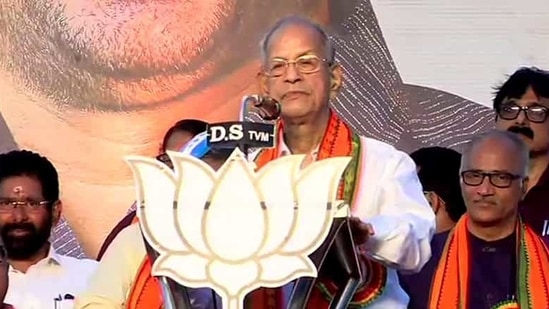 E Sreedharan and former Kerala chief minister Oommen Chandy were among the prominent names that figured in the candidate list released by the BJP and Congress(ANI Photo) E Sreedharan and former Kerala chief minister Oommen Chandy were among the prominent names that figured in the candidate list released by the BJP and Congress(ANI Photo)