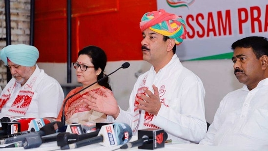 Congress in-charge for Assam Jitendra Singh releasing the party's charge sheet against BJP government in Assam on Sunday in Guwahati. (HT PHOTO) Congress in-charge for Assam Jitendra Singh releasing the party's charge sheet against BJP government in Assam on Sunday in Guwahati. (HT PHOTO)
