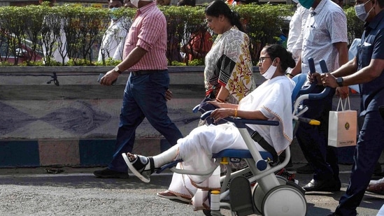 Kolkata: West Bengal Chief Minister Mamata Banerjee along with TMC leaders and supporters during a rally on 'Nandigram Diwas', in Kolkata, Sunday, March 14, 2021. (PTI Photo)(PTI03_14_2021_000089A) (PTI) Kolkata: West Bengal Chief Minister Mamata Banerjee along with TMC leaders and supporters during a rally on 'Nandigram Diwas', in Kolkata, Sunday, March 14, 2021. (PTI Photo)(PTI03_14_2021_000089A) (PTI)