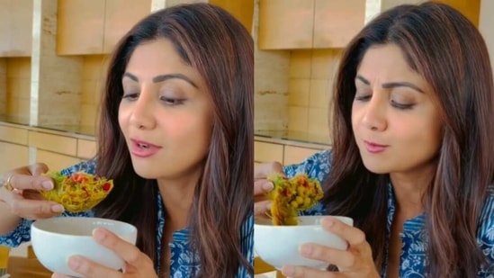 Shilpa Shetty Kundra was seen enjoying Raj Kachori as part of her Sunday binge. Shilpa Shetty Kundra was seen enjoying Raj Kachori as part of her Sunday binge.