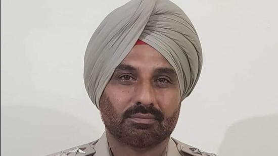 Inspector Hamir Singh was on duty during the protest. (HT Photo) Inspector Hamir Singh was on duty during the protest. (HT Photo)