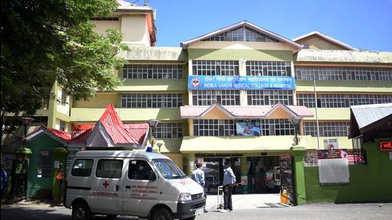 In the state’s biggest health institution, Indira Gandhi Medical College (IGMC), Shimla, all radiology equipment is in working condition but authorities have spent more on the repair of some machines than their actual cost. (HT File) In the state’s biggest health institution, Indira Gandhi Medical College (IGMC), Shimla, all radiology equipment is in working condition but authorities have spent more on the repair of some machines than their actual cost. (HT File)