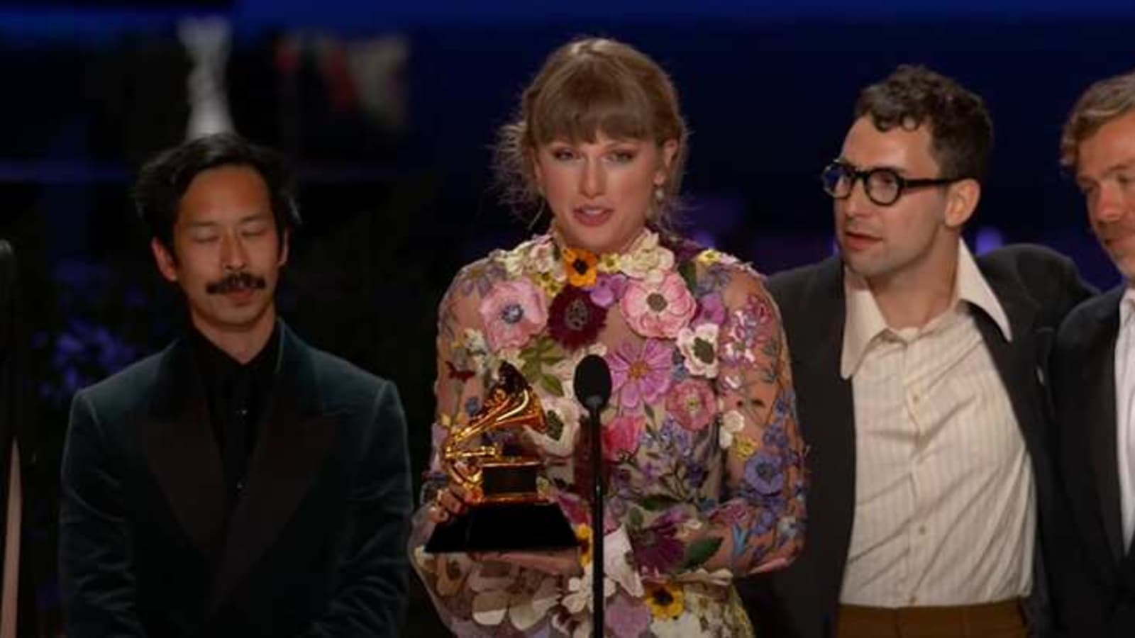 Grammys Taylor Swift gives rare insight into life with boyfriend Joe