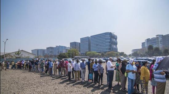 Senior citizens queue up to get vaccinated against Covid-19 outside BKC centre in Mumbai, on Tuesday, March 2. (HT file photo) Senior citizens queue up to get vaccinated against Covid-19 outside BKC centre in Mumbai, on Tuesday, March 2. (HT file photo)