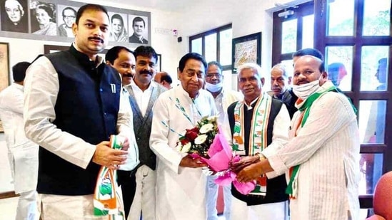 Corporator Babulal Chaurasia joins Congress in the presence of former Chief Minister of Madhya Pradesh Kamal Nath on February 25, 2021 (ANI ) Corporator Babulal Chaurasia joins Congress in the presence of former Chief Minister of Madhya Pradesh Kamal Nath on February 25, 2021 (ANI )