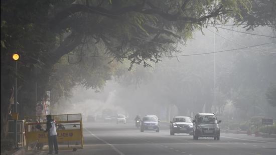 Traffic on Delhi’s Akbar Road. (HT file photo)