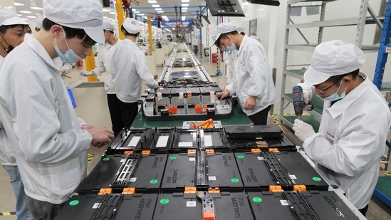 Industrial output rose 35.1% in the first two months from a year earlier, up from a 7.3% on-year uptick seen in December, data from the National Bureau of Statistics showed, stronger than a median forecast for a 30.0% surge in a Reuters poll of analysts. (Representative Image)(AFP) Industrial output rose 35.1% in the first two months from a year earlier, up from a 7.3% on-year uptick seen in December, data from the National Bureau of Statistics showed, stronger than a median forecast for a 30.0% surge in a Reuters poll of analysts. (Representative Image)(AFP)