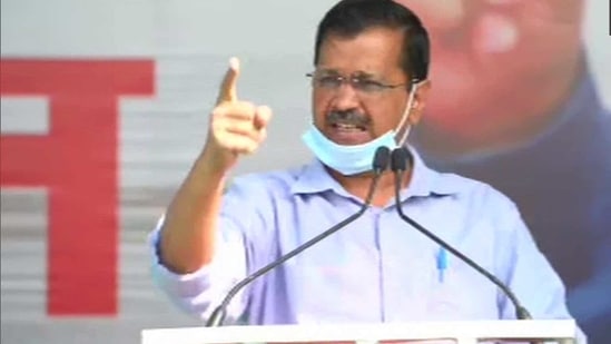 Kejriwal also tagged his previous tweet that strongly condemned the Bharatiya Janata party-led central government's move.(ANI Photo) Kejriwal also tagged his previous tweet that strongly condemned the Bharatiya Janata party-led central government's move.(ANI Photo)