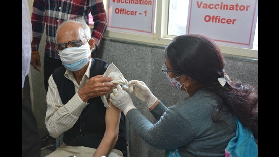 As many as 16,883 senior citizens have been vaccinated in Panchkula so far. (HT FILE)
