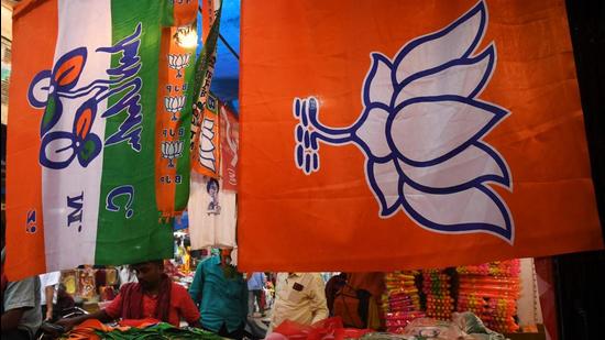 A shop selling campaigning material of political parties ahead of the West Bengal assembly elections, in Kolkata. (File photo)