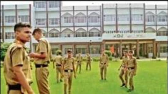 Sainik School Kunjpura campus is spread over 276 acres, a perfect blend of modern and old architecture. (HT PHOTO) Sainik School Kunjpura campus is spread over 276 acres, a perfect blend of modern and old architecture. (HT PHOTO)