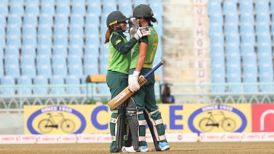 After du Preez and Bosch's departure, which was in quick succession, the visitors found themselves in a spot of bother as the match hung in balance. Marizanne Kapp (left) and Nadine de Klerk, then, stitched a half-century stand for the fifth wicket to see their team over the line. (TWITTER)