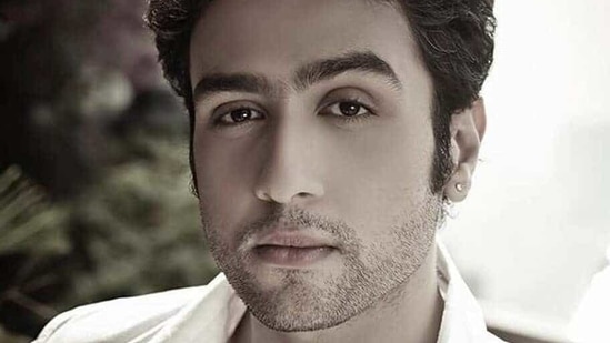 Adhyayan Suman opens up about a breakup from eight years ago that left him developing anxiety.