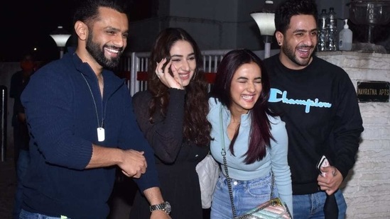 Rahul Vaidya, Disha Parmar, Jasmin Bhasin and Aly Goni pose for the paps. (Varinder Chawla) Rahul Vaidya, Disha Parmar, Jasmin Bhasin and Aly Goni pose for the paps. (Varinder Chawla)