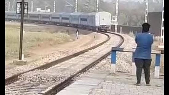 Jan Shatabdi train runs in reverse for over 20 km in Uttarakhand as brakes fail Jan Shatabdi train runs in reverse for over 20 km in Uttarakhand as brakes fail