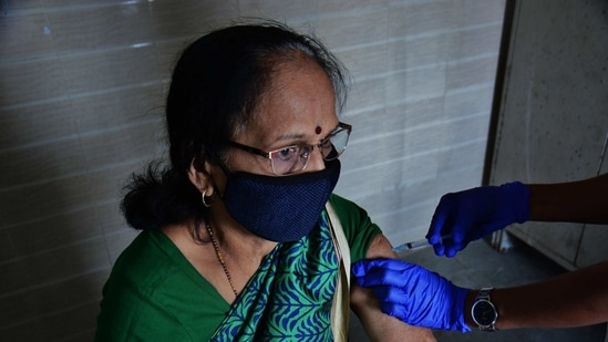A senior citizen is administered a dose of Covaxin, a Covid-19 vaccine at Manpada GB Road vaccination center in Thane, Mumbai. (Praful Gangurde/HT Photo) A senior citizen is administered a dose of Covaxin, a Covid-19 vaccine at Manpada GB Road vaccination center in Thane, Mumbai. (Praful Gangurde/HT Photo)