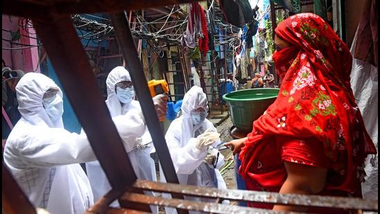 Dharavi now has a total of 4,382 Covid-19 cases, over 315 deaths, and 140 active Covid cases. (HT PHOTO) Dharavi now has a total of 4,382 Covid-19 cases, over 315 deaths, and 140 active Covid cases. (HT PHOTO)