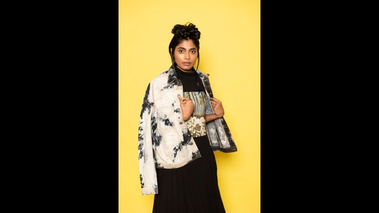 Huemn’s offering “Huemn 21” sent out a litany of comfort-driven gender-fluid separates realised in 100 % cotton and silk. (Photo: Instagram/FDCIOfficial) Huemn’s offering “Huemn 21” sent out a litany of comfort-driven gender-fluid separates realised in 100 % cotton and silk. (Photo: Instagram/FDCIOfficial)