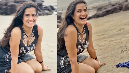 Instead of ripped jeans, singer Sona Mohapatra shared pictures of herself sporting a long ripped T-shirt and happily flaunted her ‘sanskari’ knees. She said girls don’t need anyone’s permission in India as it is the land of Konark, Khajurao, Modhera, Thirumayam and Virupaksha.