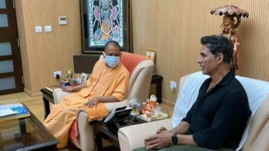 While on a visit to Ayodhya, Akshay Kumar also met chief minister of Uttar Pradesh, Yogi Adityanath. (ANI) While on a visit to Ayodhya, Akshay Kumar also met chief minister of Uttar Pradesh, Yogi Adityanath. (ANI)