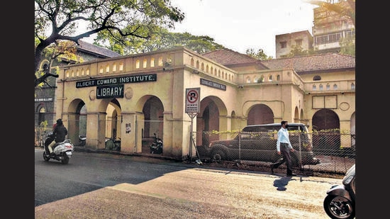 Albert Edward Library on East Street opposite Kayani Bakery opened in 1975. (PRATHAM GOKHALE/HT) Albert Edward Library on East Street opposite Kayani Bakery opened in 1975. (PRATHAM GOKHALE/HT)