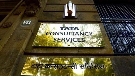 Tcs To Roll Out Salary Hike For Fy22; Second Time In 6 Months - Hindustan Times