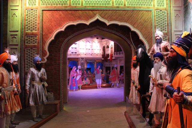 Life-sized dioramas from Virasat-e-Khalsa, a museum of Sikhism near Chandigarh, are included in the virtual displays. Life-sized dioramas from Virasat-e-Khalsa, a museum of Sikhism near Chandigarh, are included in the virtual displays.