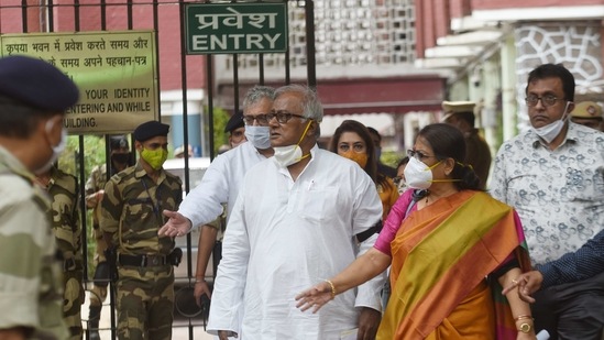 Members of Parliament, Saugat Rai, Derek O Brien along with other TMC MPs exit Nirvachan Sadan after meeting the Election Commission of India, in New Delhi in this file picture from Feb 12.(Sanchit Khanna / Hindustan Times/For Representative Purposes Only) Members of Parliament, Saugat Rai, Derek O Brien along with other TMC MPs exit Nirvachan Sadan after meeting the Election Commission of India, in New Delhi in this file picture from Feb 12.(Sanchit Khanna / Hindustan Times/For Representative Purposes Only)