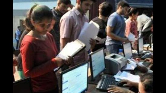 All quota admissions, the surrender of seats and bifocal admissions will also continue during the first come, first served round. (HT FILE  PHOTO)